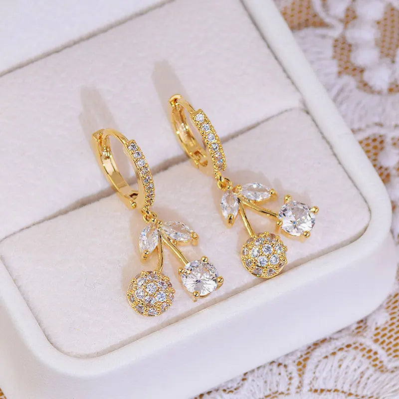 Luxury Designer Jewelry Cherry Crystal Earrings for Women Temperament Cute All-Match Earring Valentines Day Gift Wedding Earring